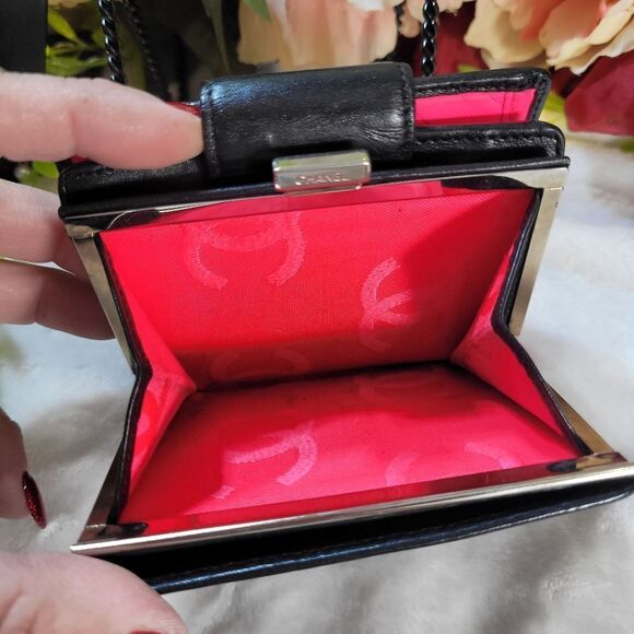 Authentic Chanel Camdon Wallet with box and dustbag - Picture 9 of 17
